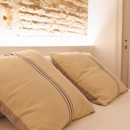 Apartment Bravissimo Mora 14, Monthly *