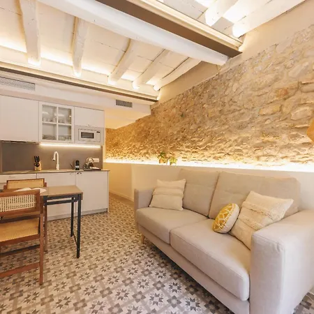 Bravissimo Mora 14, Monthly Apartment *
