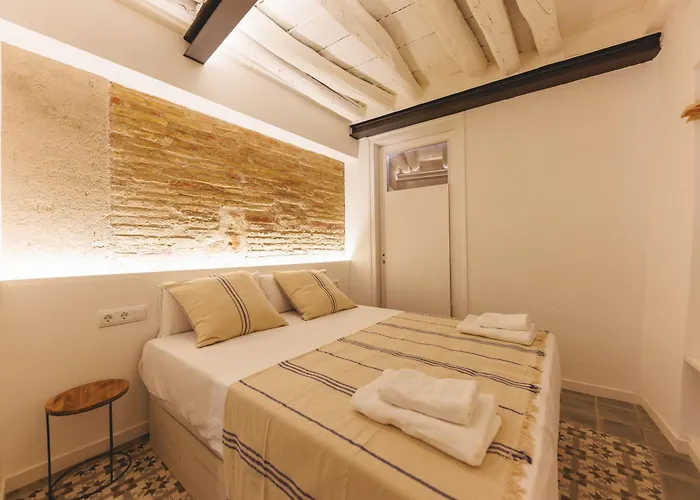 Bravissimo Mora 14, Monthly * Gerona