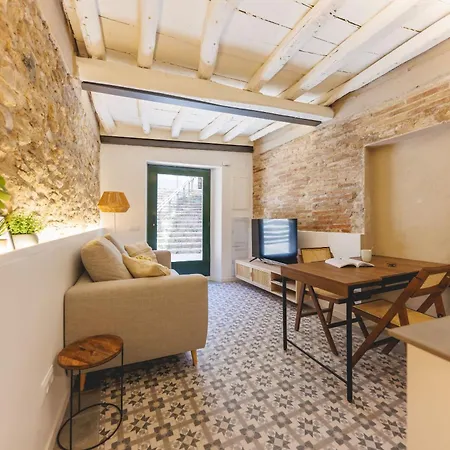 Bravissimo Mora 14, Monthly * Girona